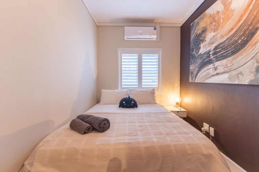 To Let 3 Bedroom Property for Rent in Sea Point Western Cape